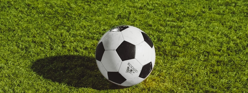 南美劲旅数据分析图表 - 展示阿根廷、巴西、乌拉圭、哥伦比亚四队攻防数据对比柱状图